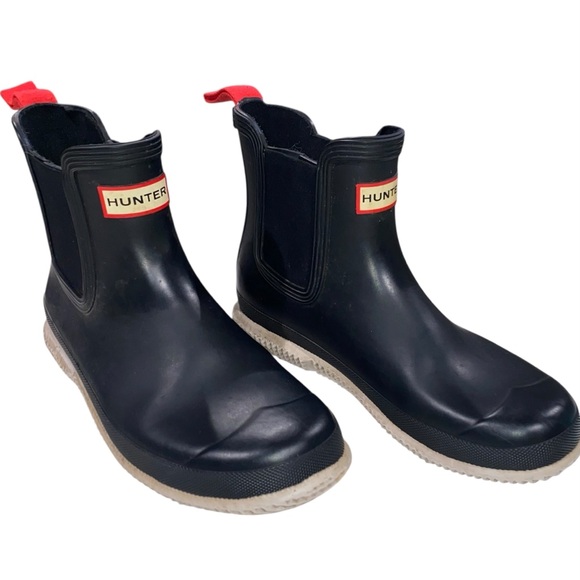 Hunter Shoes - Hunter Women's Original Flat Heel Calendar Sole Chelsea Boots Black White